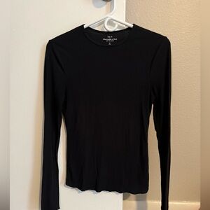 Abercrombie & Fitch Black Long Sleeve Tee